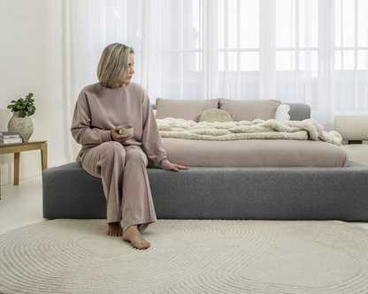 Adore Ledikant Edira Antraciet - Modern laag zweefbed -Nº19 Caviar Dark Gray