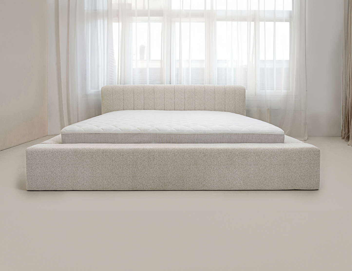Adore Ledikant Edira Beige - Modern laag zweefbed - Nº11 - Pearl Ivory