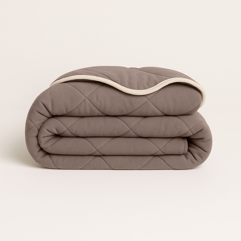 Dekbed Zonder Overtrek Soft Fleece Flanel Taupe / Grey met pearl white bies