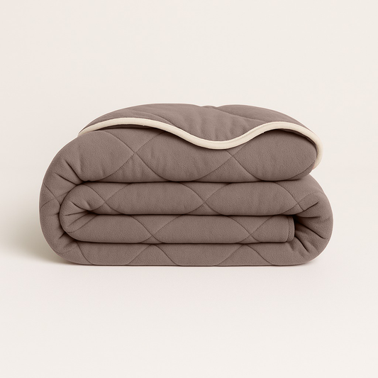 Dekbed Zonder Overtrek Soft Fleece Flanel Taupe / Grey met pearl white bies